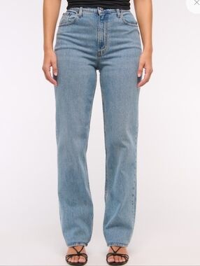 Abercrombie & Fitch Cuve Love Ultra High Rise 90s Straight